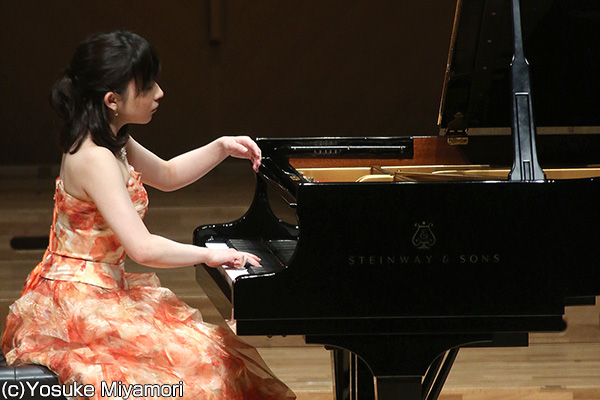 中川真那加