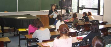 鈴木直美先生の授業風景