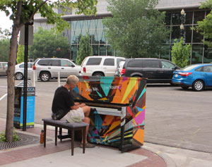 2012_saltlakecity_streetpiano.jpg