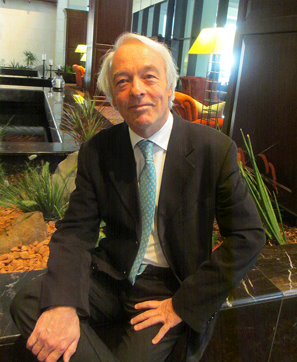 http://www.piano.or.jp/report/04ess/livereport/images/20130608_jury_ProfBonatta.gif