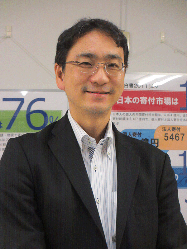 http://www.piano.or.jp/report/04ess/livereport/images/8_japanfundraising_uo.gif