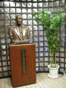 島田氏像