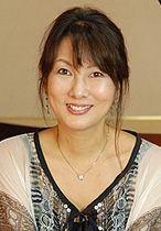 国府　弘子さん